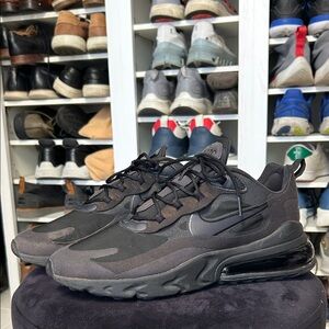 Nike Black Air Max 270 Sneakers